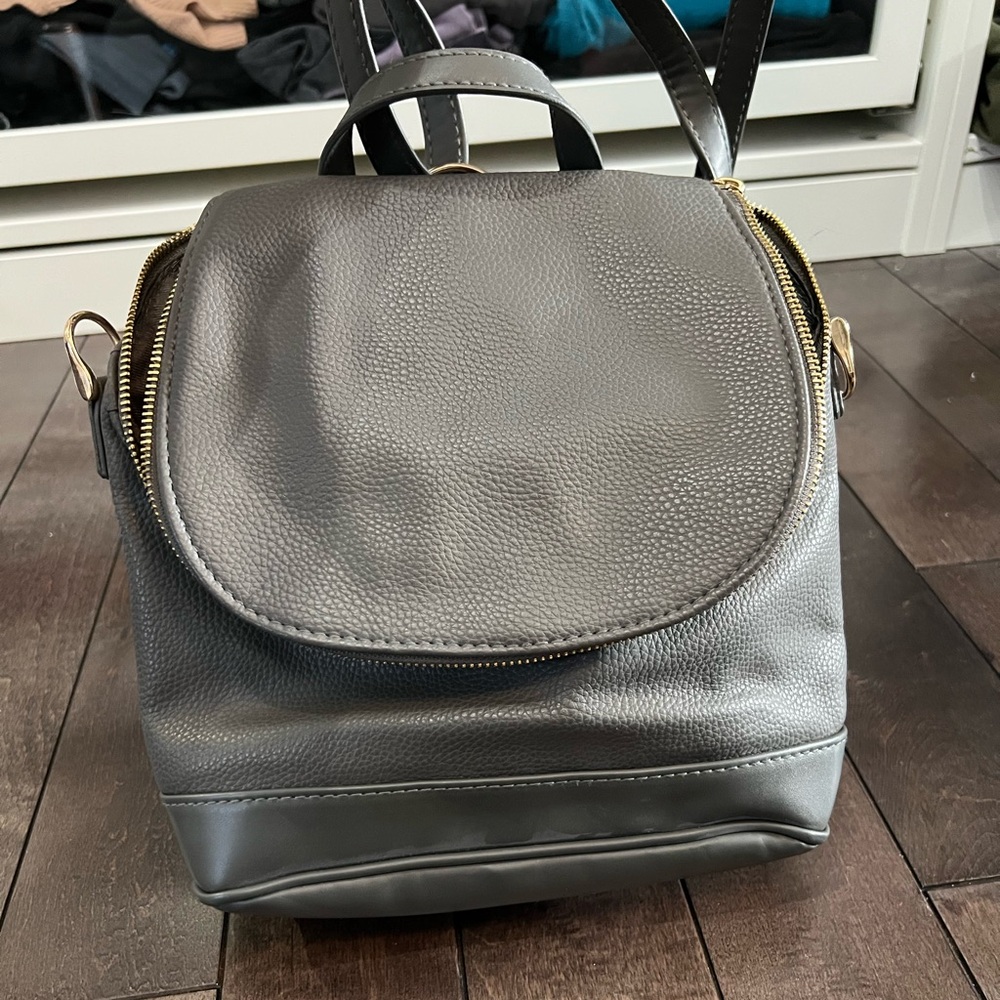 BRAND NEW A New Day 2 in 1 Convertible Backpack, Gray